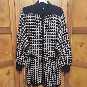 Vintage 80's Arthur Kohler London Chic Navy Blue & Cream Cardigan Sweater